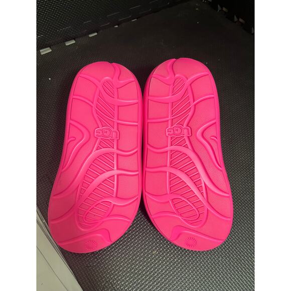 UGG Sport Yeah Slide Sandals Pink Shoes Comfort Outdoor Summer Barbie 6 Slipper - Picture 5 of 7